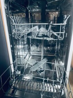 Vestavěná myčka Beko 60cm