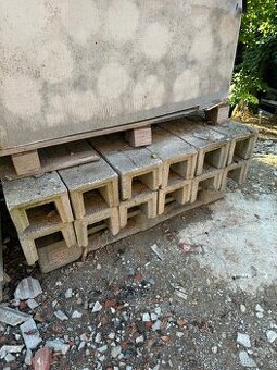 Betonové koryta, délka 1 m