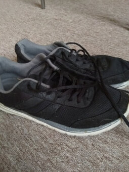 Pánské černé tenisky, lehké, č.42