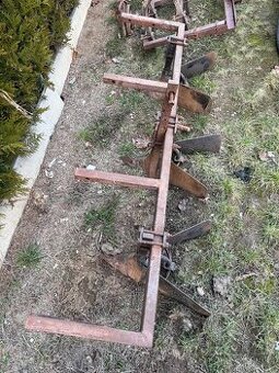 prodám tzv. hrobkovač za mallotraktor TZ - TK