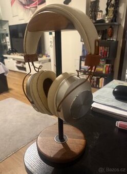 Hi-Res Bluetooth sluchátka Pioneer + dřevěný stojan (Set)