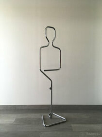 Stojan,torzo,aranžovací-výstavní prvek - silueta muž/chlapec