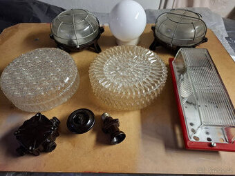 Prodám staré osvětlení a další věci,starší lustr,lampičku