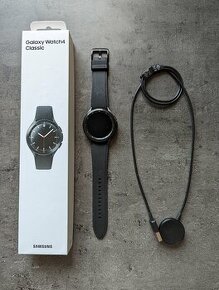 Samsung Galaxy Watch 4 Classic 46mm černé - 1