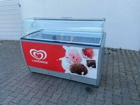 Mrazák/výdejník na kopečkovou zmrzlinu