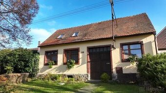 Rodinný dům na návsi v Putimi
