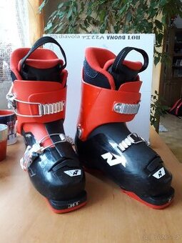 Dětské lyžáky Nordica Speedmachine J2 vel. 20,5