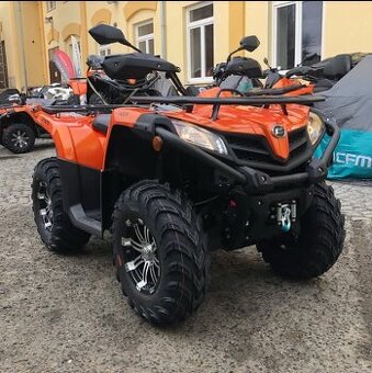 Cf moto gladiátor x520 - 1