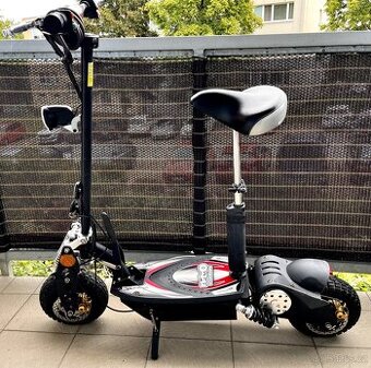 Elektrokoloběžka Nitro Scooters XE900 nová baterie
