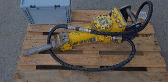 Hydraulicke bouraci kladivo Atlas Copco sb102