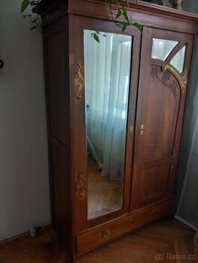 Starožitná skříň na kabáty, tmavě hněda/mahagón,