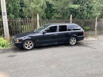 BMW E39 na dily