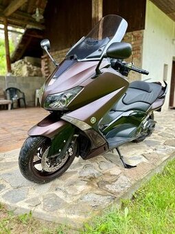 Yamaha T-Max 530 bronze edition