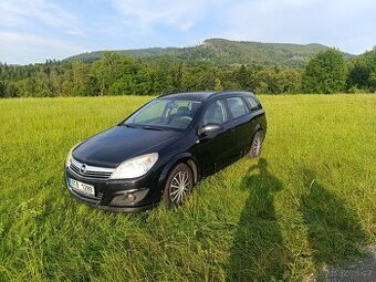 Opel Astra H Caravan. Nová technická, výborný stav