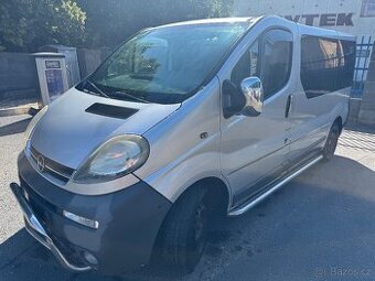 Opel Vivaro 1.9 DCI 74kw 9 MÍST