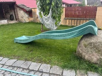prodám dětskou zahradní skluzavku 2,7m