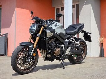 Honda CB 650R E-Clutch, 2025, 3000km, 6let záruka