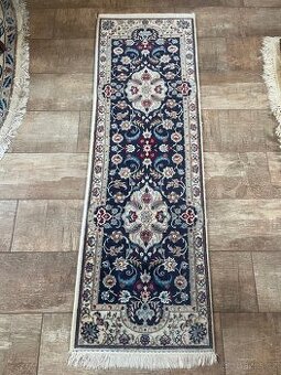 Perský luxusní koberec NAIN 156x48