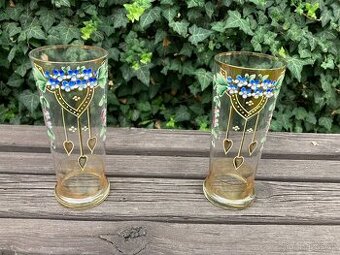 Skleněné pohárky zdobené a zlacené