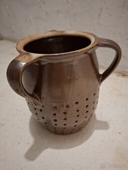 Starožitný kameninový hrnec povidlák