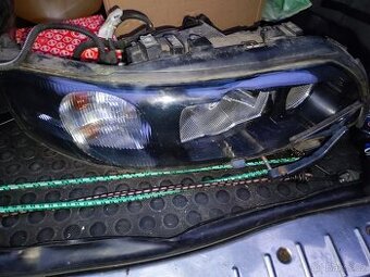 Xenony Volvo V70, S60