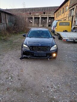 Mercedes C class W204 náhradní díly