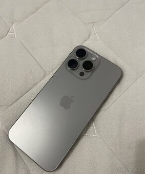 iPhone 15 Pro 512 GB Natural Titanium