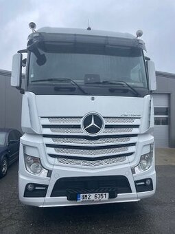 Tahač Mercedes Benz Actros 1853