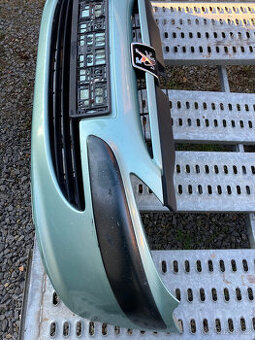 Přední nárazník Peugeot 307