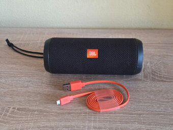 JBL Flip 3 v černé barvě (originál)