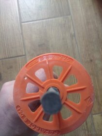 Talířové hmoždinky