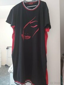 Šaty nebo triko (jak je libo)