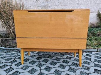 Retro skříňka na peřiny / komoda Jitona - 70. léta