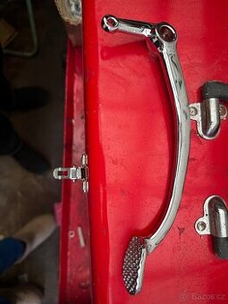 Brzďící pedál Jawa Pérák