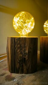 Designové dřevěné stolní lampy