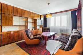 Pronájem prostorného bytu 3+1 o užitné ploše 80 m2 v Plzni -
