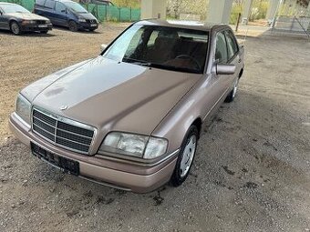 Mercedes-benz c180 elegance 1991 pěkný stav