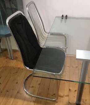 Židle z nerezové oceli