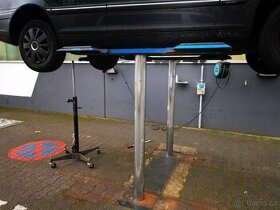 Hydraulický pístový dvousloupový zvedák3t