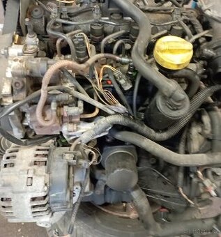 Renault 1,9 DCI  - kompletní motor typ F9Q