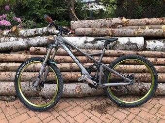 Celoodpružené kolo GIANT M, 26’