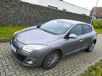RENAULT MEGANE 3 HB platná STK ŠEDÁ METALÍZA