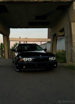 BMW E39 525i Touring BlackSapphire