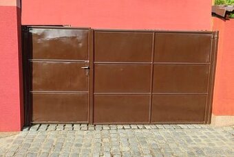 Jednokřídlá brána + vchodové dveře + zámek 3000 x1600mm