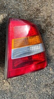 Pravé zadní světlo Opel Astra
