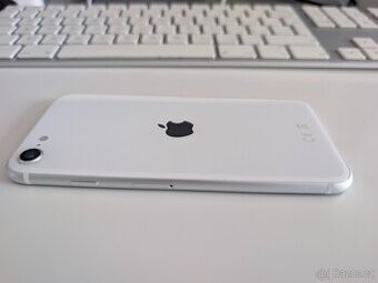 Apple iPhone SE (2020) 64GB bílý