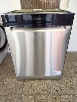 Myčka nádobí Whirlpool
