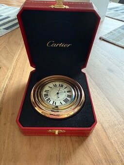 Cartier stolni hodiny