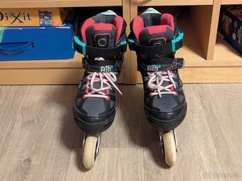 Dětské kolečkové brusle Oxelo FIT5 35-38 (22,5-24)