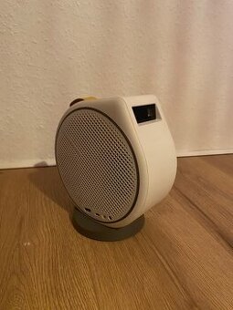 Prodám přenosný projektor BenQ GV30 – ideální na domácí kino